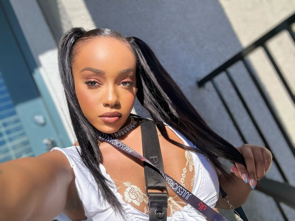 Who is Lily Starfire? Age, Career, Family, Net Worth, Height Bio 2024