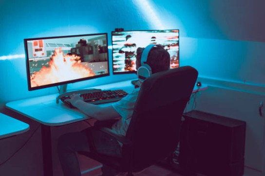 Graphics, Sound, And Interface Design In Online Games